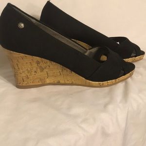 New w/o box Life Stride wedged